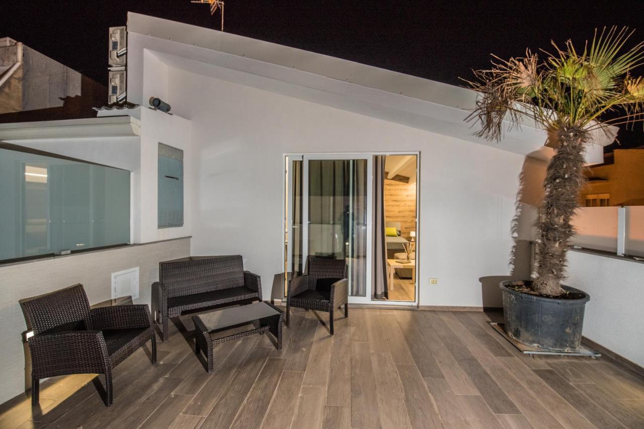Il Vespro Bed & Breakfast Comiso Luaran gambar
